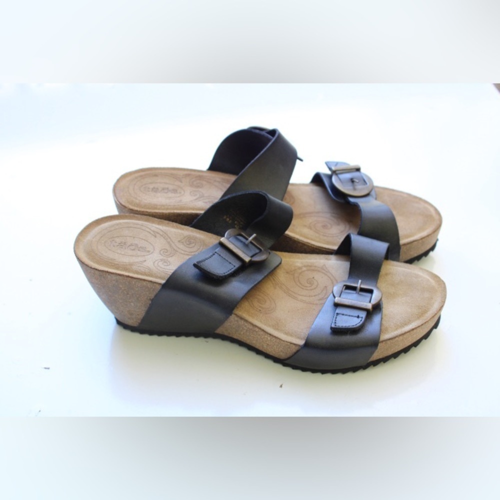Taos wedge sandals